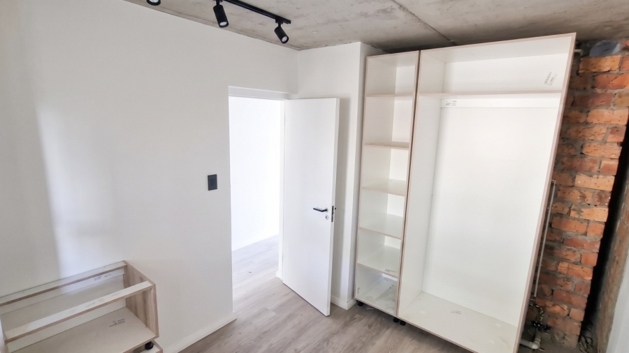 1 Bedroom Property for Sale in Table View Western Cape